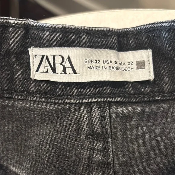Zara Black Jean Shorts High-Waisted Vintage Style - Picture 2 of 4